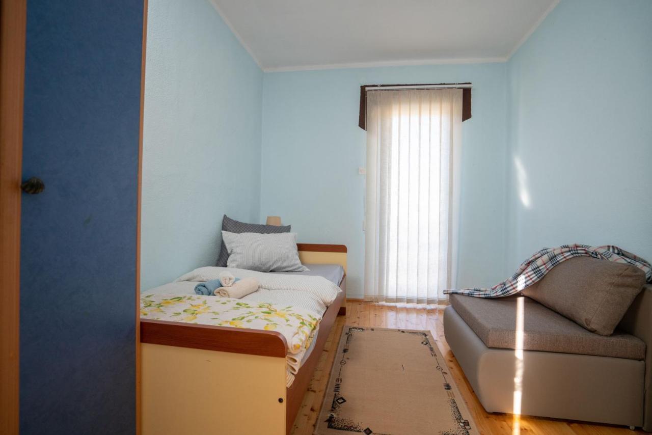Holiday home Kuca Za Odmor Jozic Golubic (Zadar)
